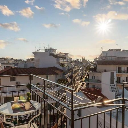 شقة Comfy Central Square Gem With Balcony كالاماتا المظهر الخارجي الصورة